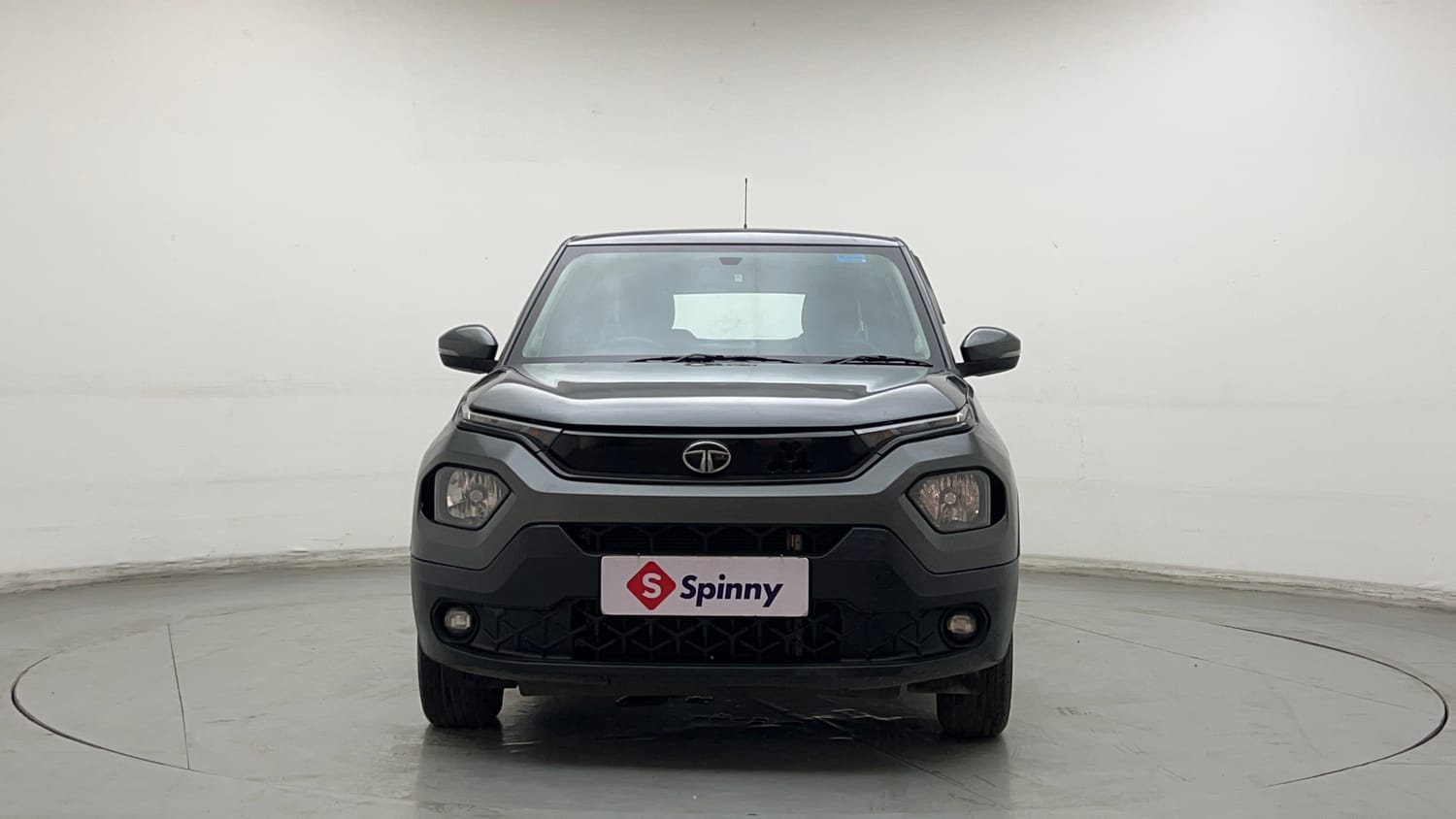 Used 2023 Tata Punch Adventure RHYTHM PACK MT Petrol + CNG (Outside Fitted) Cng Manual exterior FRONT VIEW