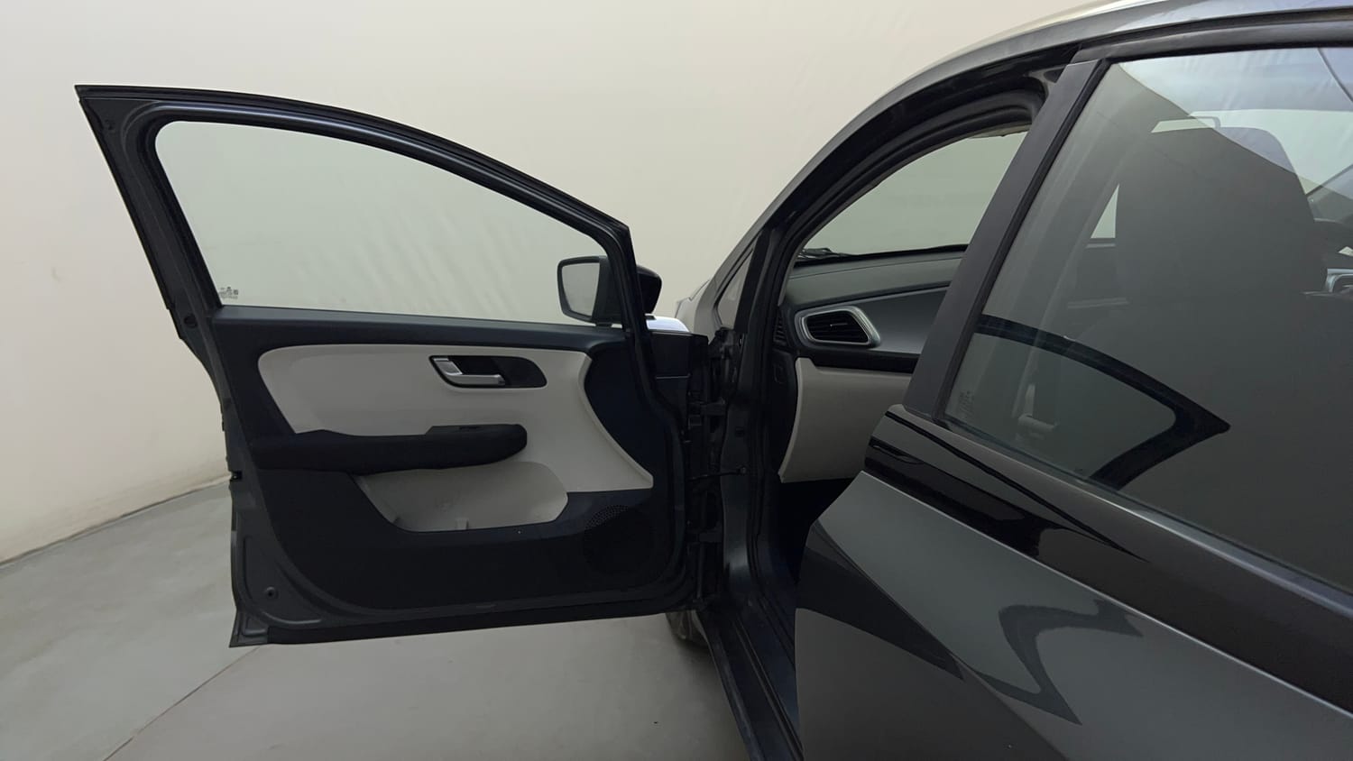Used 2023 Tata Altroz XZ Diesel Diesel Manual interior LEFT FRONT DOOR OPEN VIEW
