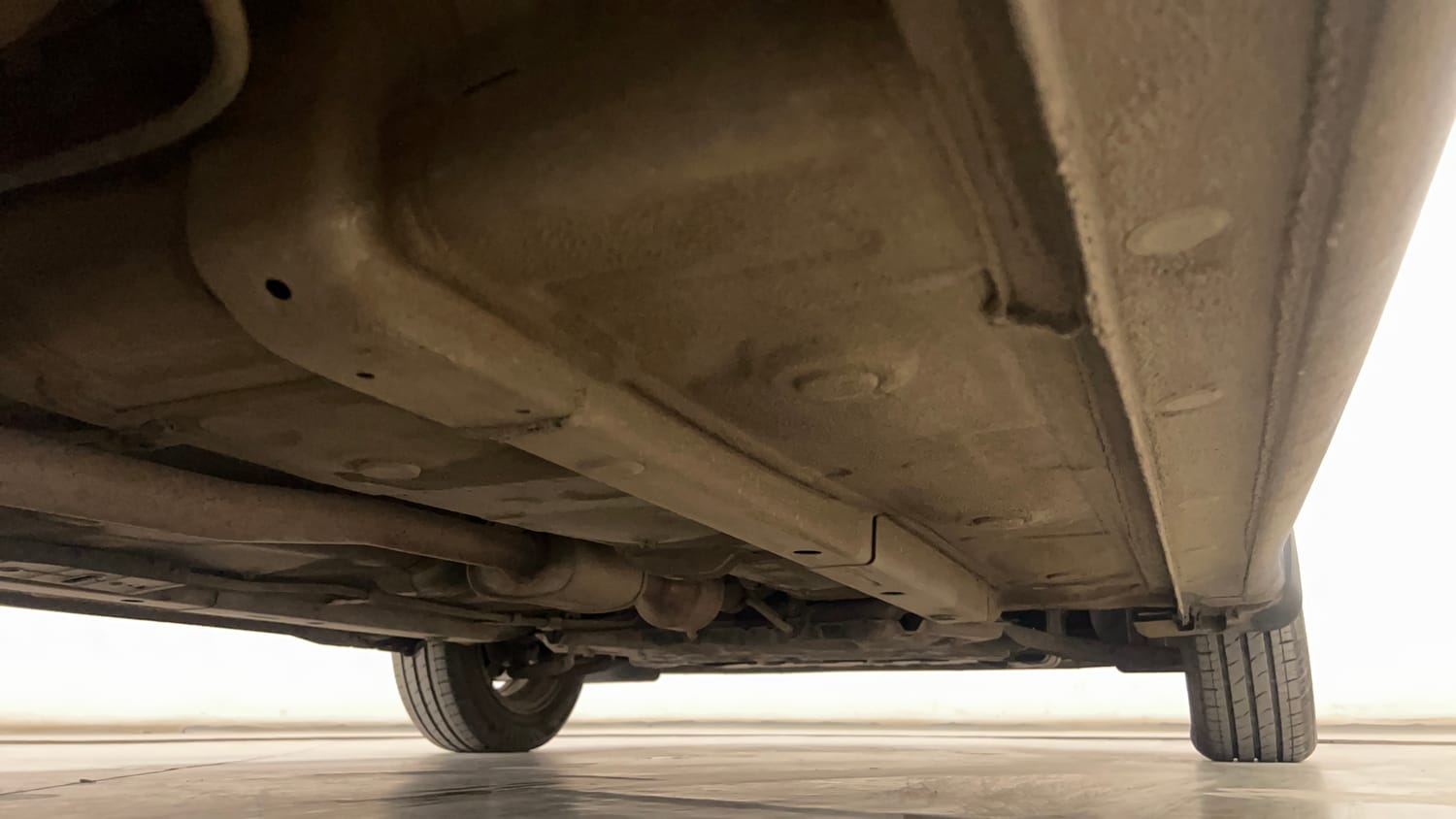 Used 2021 Hyundai Grand i10 Nios Sportz AMT 1.2 Kappa VTVT Petrol Automatic extra REAR RIGHT UNDERBODY VIEW
