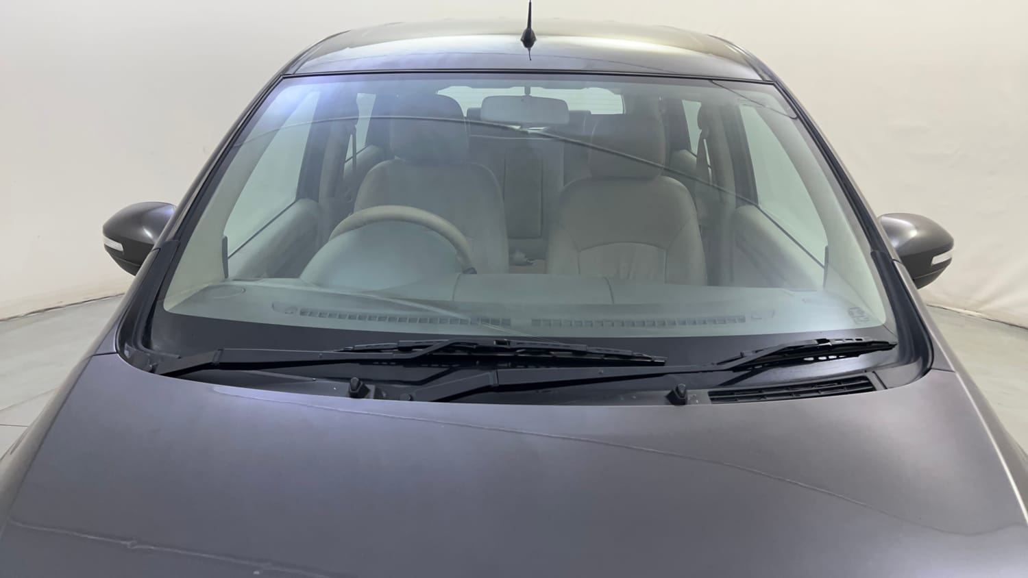 Used 2017 Maruti Suzuki Ertiga ZXI+ Petrol Manual exterior FRONT WINDSHIELD VIEW