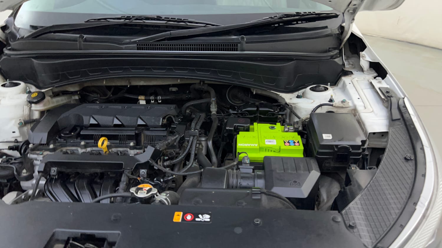 Used 2020 Kia Seltos HTX IVT 1.5 Dual Tone Petrol Automatic engine ENGINE LEFT SIDE HINGE & APRON VIEW