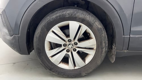 Used 2022 Skoda Kushaq Ambition 1.0L TSI AT Petrol Automatic tyres LEFT FRONT TYRE RIM VIEW
