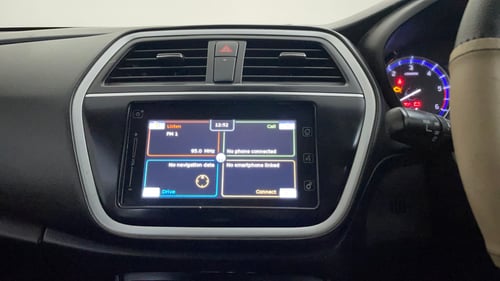Used 2017 Maruti Suzuki S-Cross Alpha 1.3 Diesel Manual top_features Touch screen infotainment system