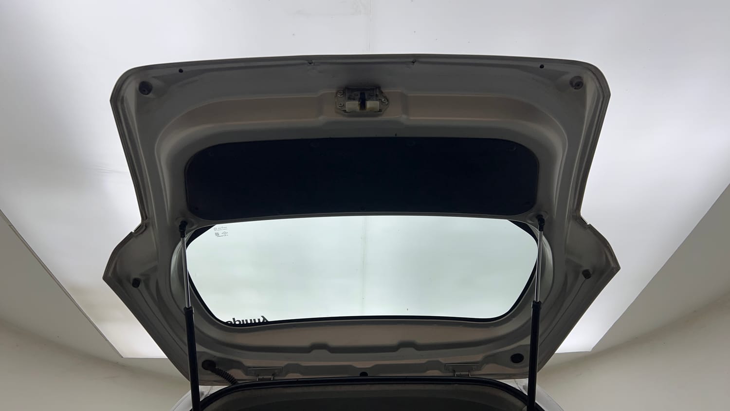 Used 2013 Maruti Suzuki Wagon R LXI CNG Cng Manual interior DICKY DOOR OPEN VIEW