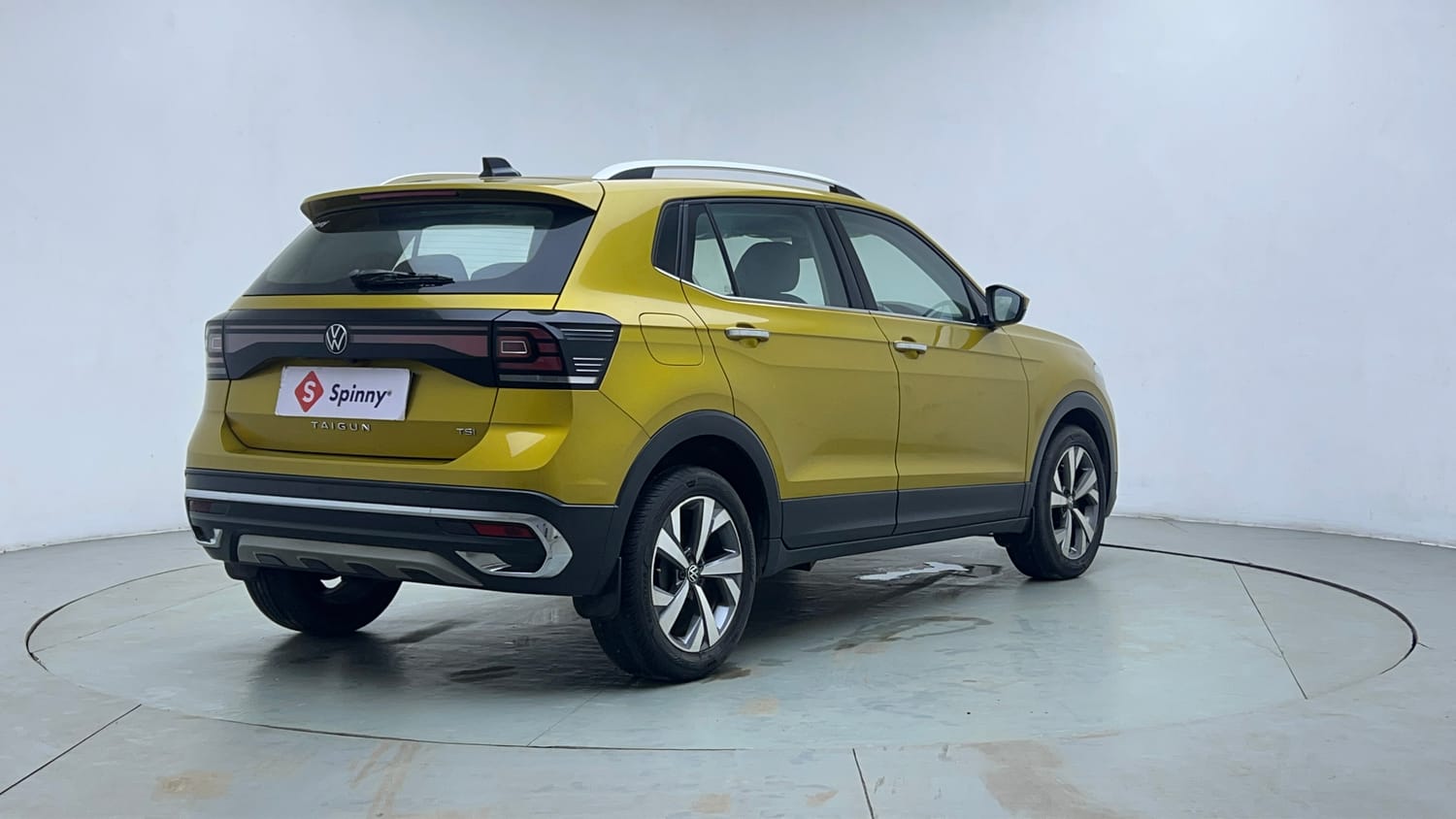 Used 2022 Volkswagen Taigun Topline 1.0 TSI MT Petrol Manual exterior RIGHT REAR CORNER VIEW