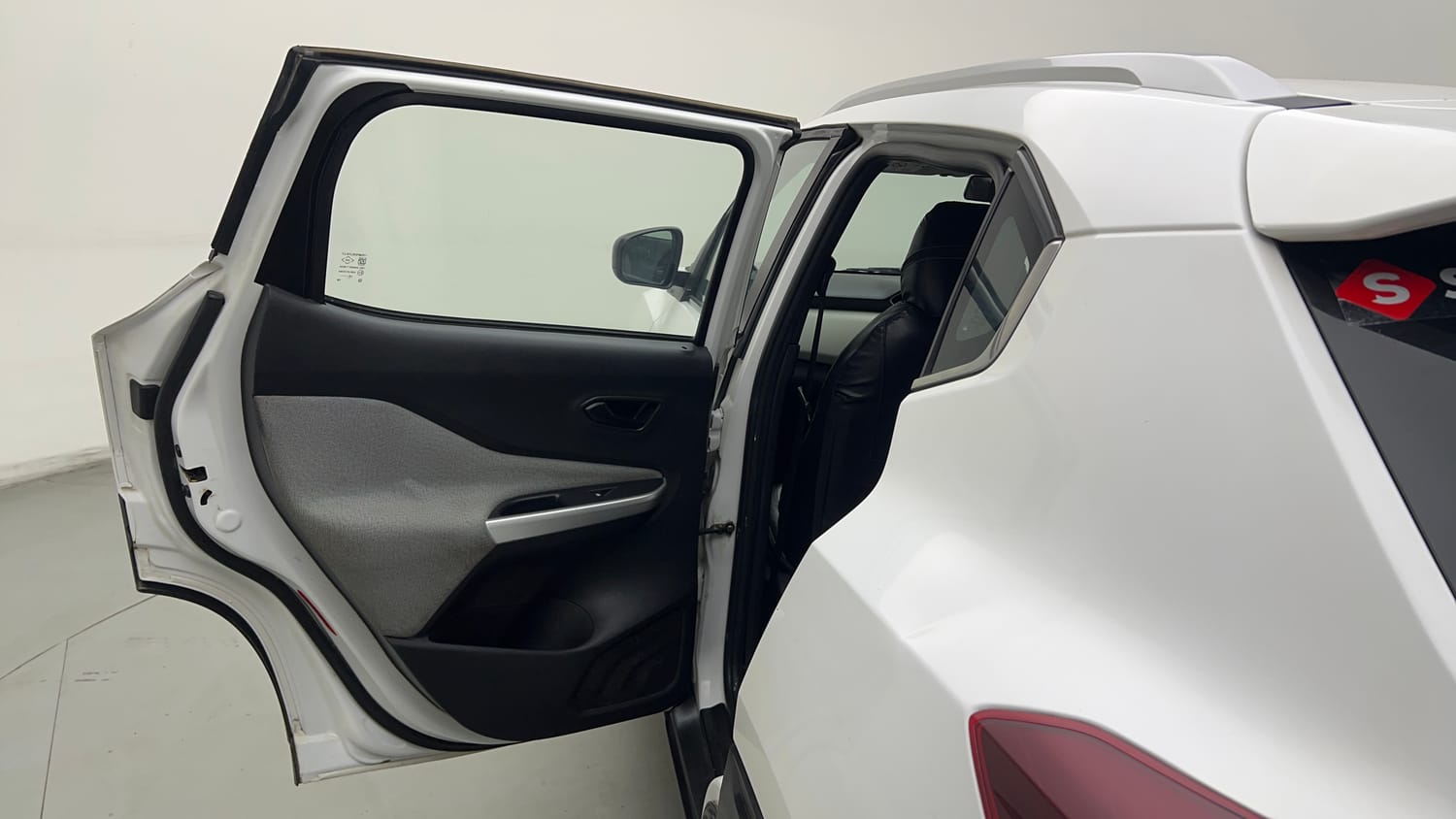 Used 2021 Nissan Magnite XE Petrol Manual interior LEFT REAR DOOR OPEN VIEW