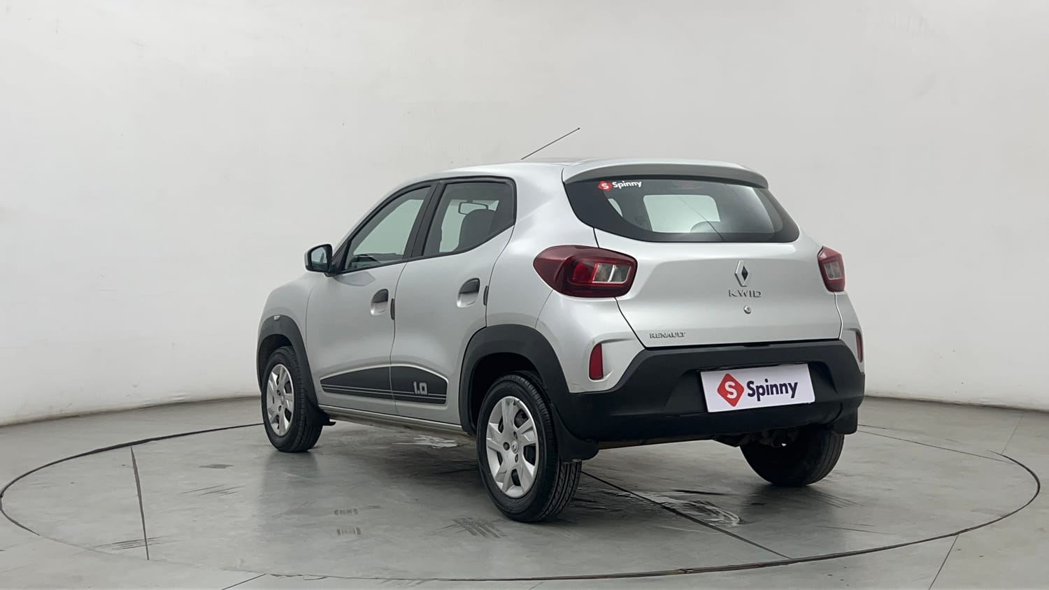 Used 2022 Renault Kwid RXT 1.0 AMT (O) Petrol Automatic exterior LEFT REAR CORNER VIEW