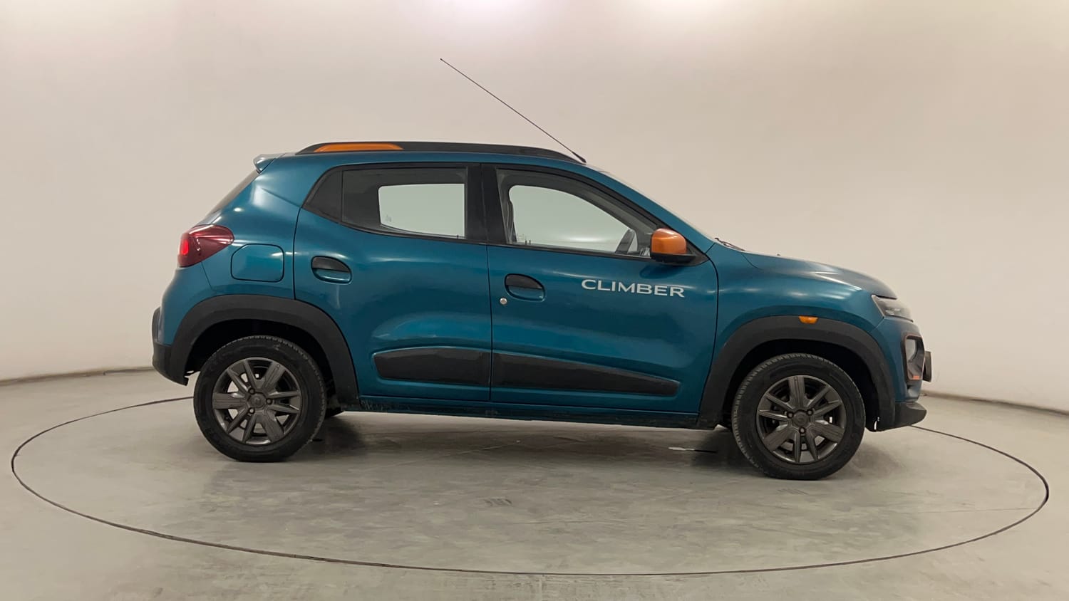 Used 2020 Renault Kwid CLIMBER 1.0 Opt Petrol Manual exterior RIGHT SIDE VIEW