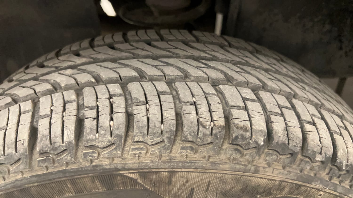 Used 2015 Tata Nano Twist XT Petrol Manual tyres RIGHT REAR TYRE TREAD VIEW