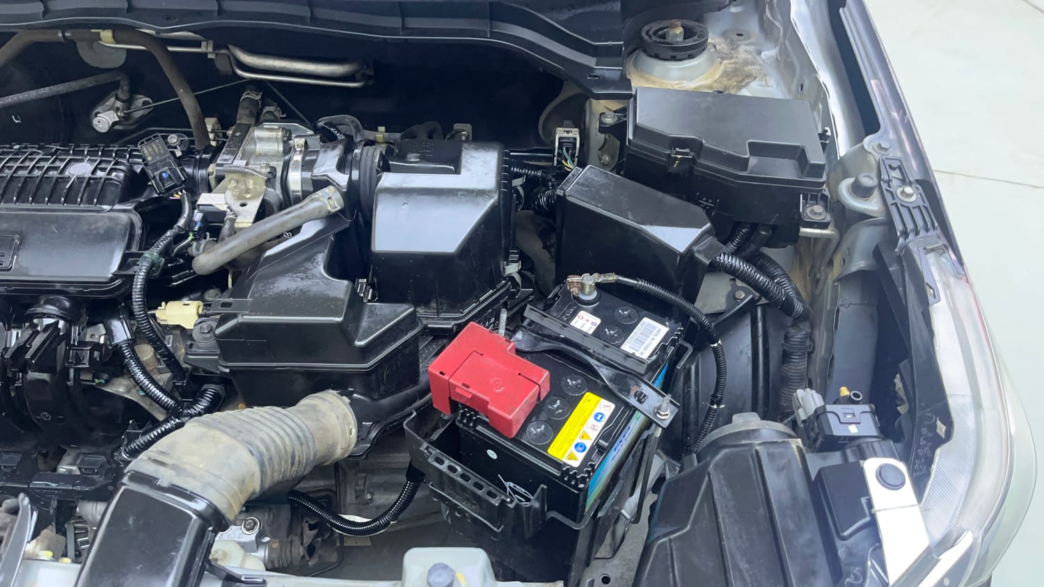 Used 2018 Honda Amaze 1.2 S MT Petrol Petrol Manual engine ENGINE LEFT SIDE VIEW