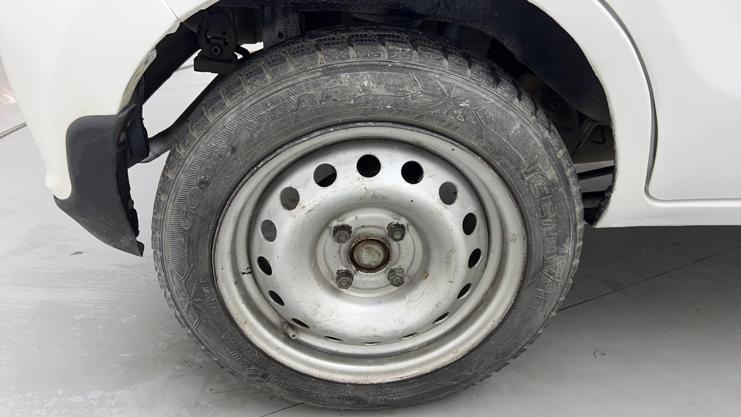 Used 2017 Maruti Suzuki Alto K10 VXi Petrol Manual tyres RIGHT REAR TYRE RIM VIEW