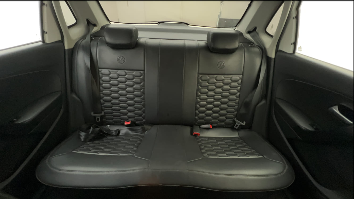 Used 2019 Volkswagen Ameo Comfortline 1.0L (P) Petrol Manual interior REAR SEAT CONDITION VIEW