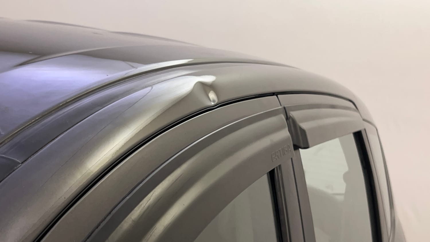 Used 2017 Maruti Suzuki Ertiga ZXI+ Petrol Manual dents MINOR DENT