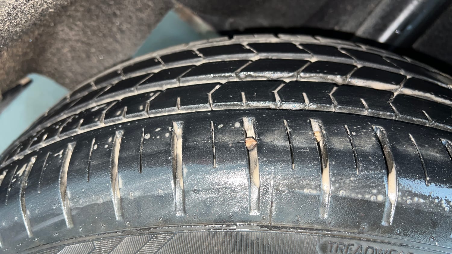 Used 2021 Toyota Glanza G CVT Petrol Automatic tyres RIGHT REAR TYRE TREAD VIEW
