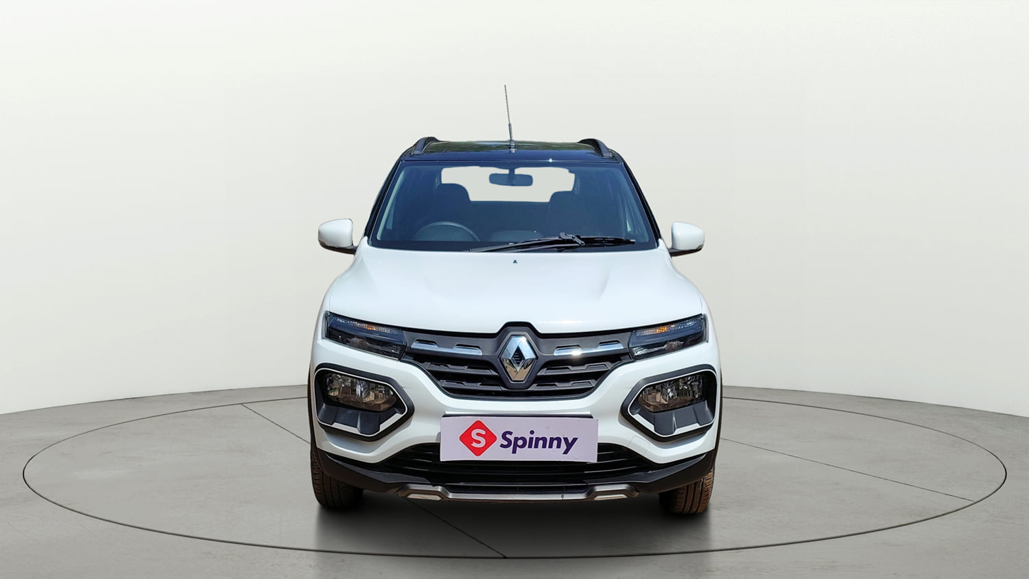 Used 2024 Renault Kwid CLIMBER 1.0 AMT Dual Tone Petrol Automatic exterior FRONT VIEW