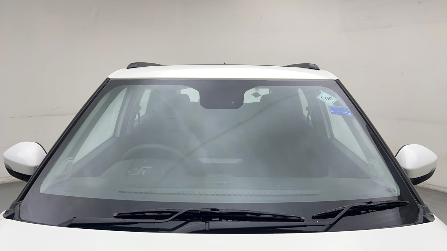 Used 2023 Tata Punch Accomplished Dazzle Sunroof CNG Cng Manual exterior FRONT WINDSHIELD VIEW
