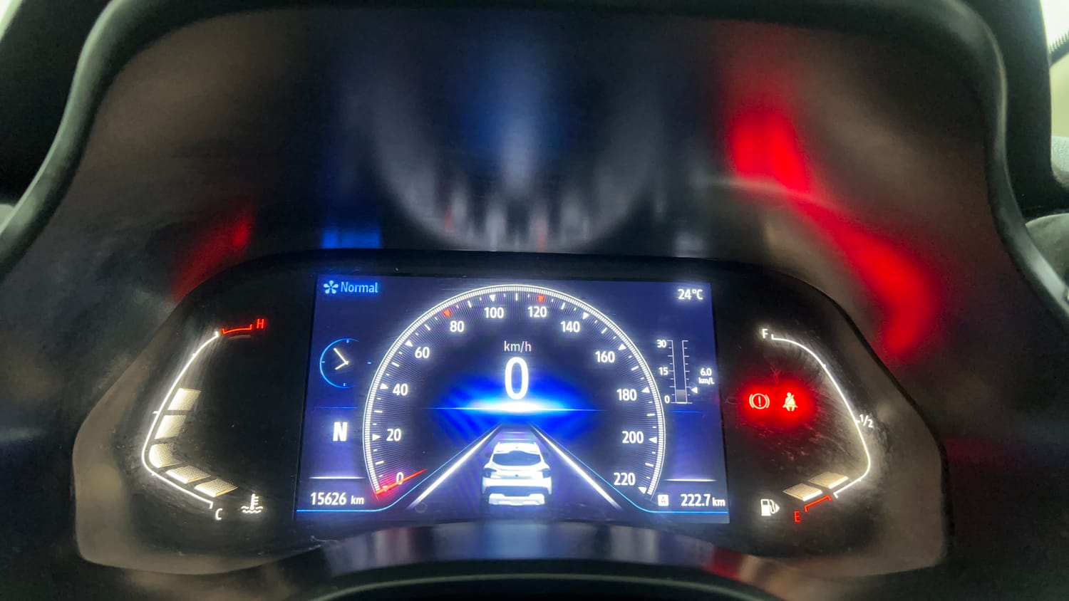 Used 2022 Renault Kiger RXZ AMT Petrol Automatic interior CLUSTERMETER VIEW