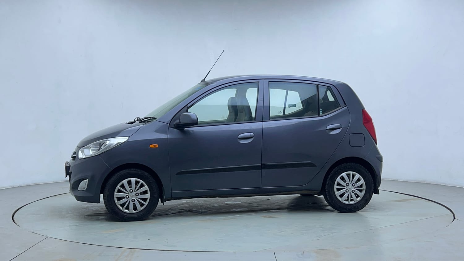 Used 2014 Hyundai i10 Sportz 1.1 iRDE2 Petrol Manual exterior LEFT SIDE VIEW