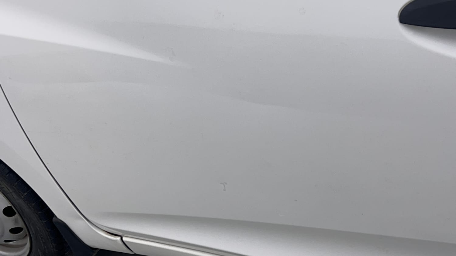 Used 2018 Hyundai Eon Era + AirBag Petrol Manual dents MINOR DENT