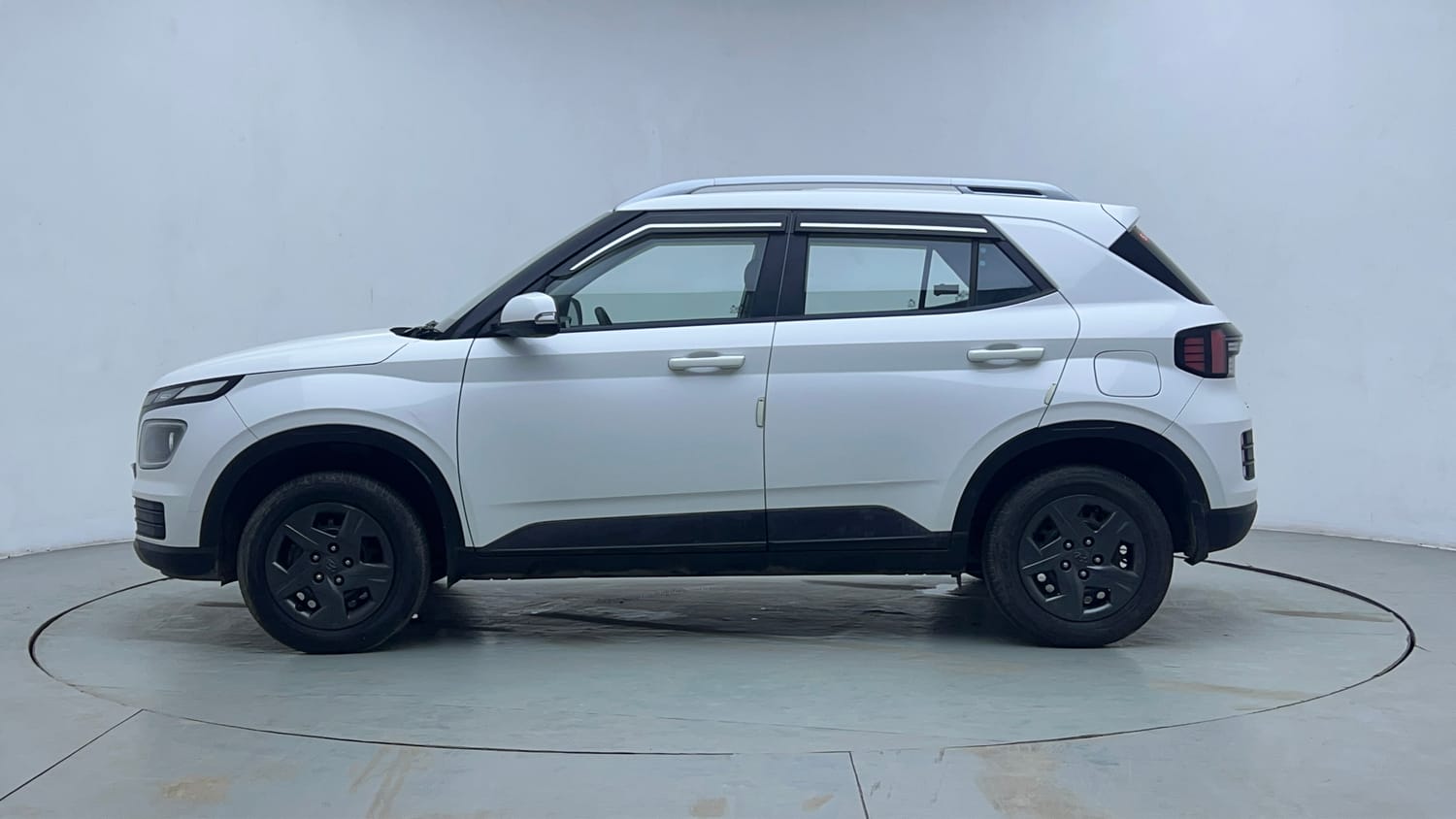 Used 2023 Hyundai Venue SX 1.2 Petrol Petrol Manual exterior LEFT SIDE VIEW