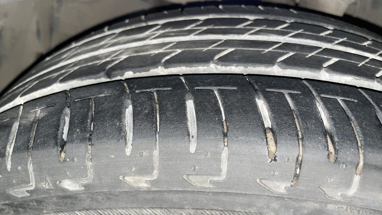Used 2019 Honda City ZX CVT Petrol Petrol Automatic tyres LEFT FRONT TYRE TREAD VIEW