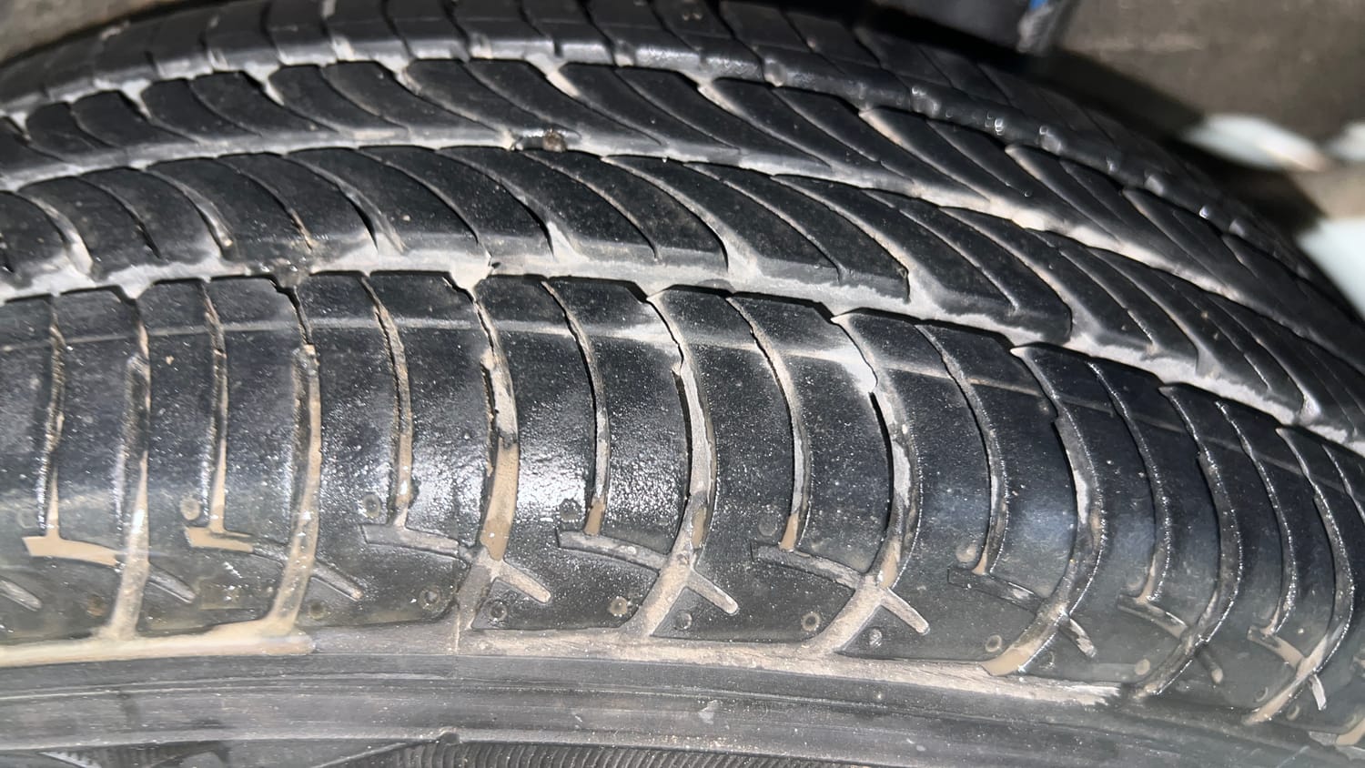 Used 2021 Maruti Suzuki Wagon R VXi (O) 1.2 Petrol Manual tyres LEFT REAR TYRE TREAD VIEW