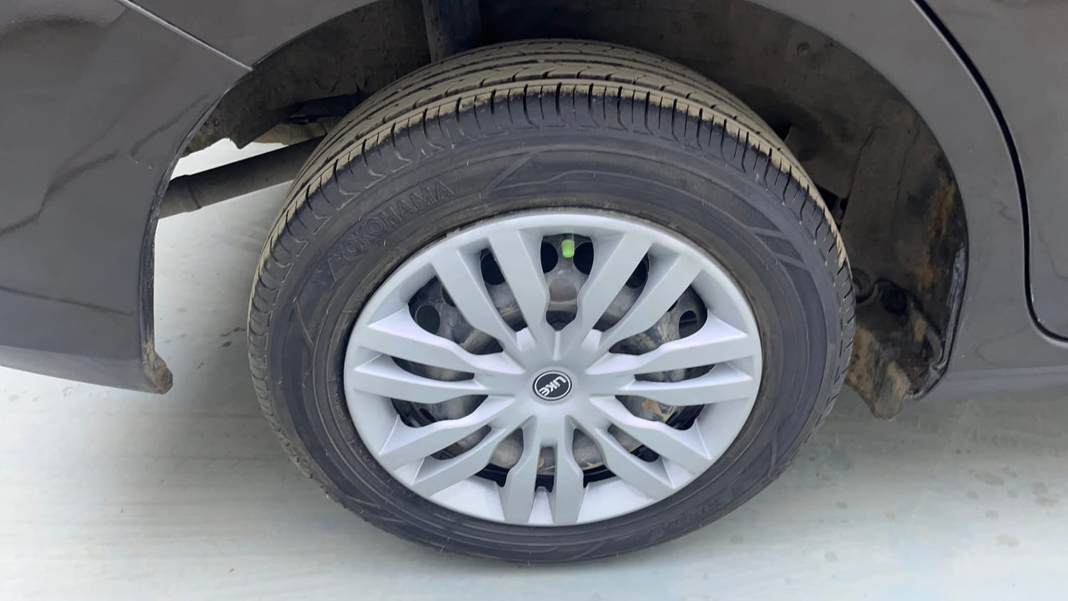 Used 2018 Honda Amaze 1.2 S MT Petrol Petrol Manual tyres RIGHT REAR TYRE RIM VIEW
