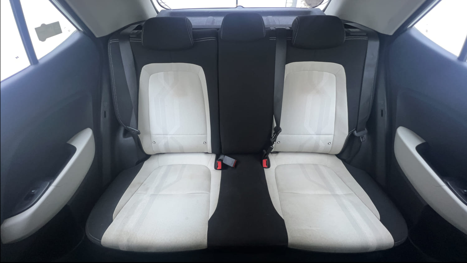 Used 2023 Hyundai Venue SX 1.2 Petrol Petrol Manual interior REAR SEAT CONDITION VIEW