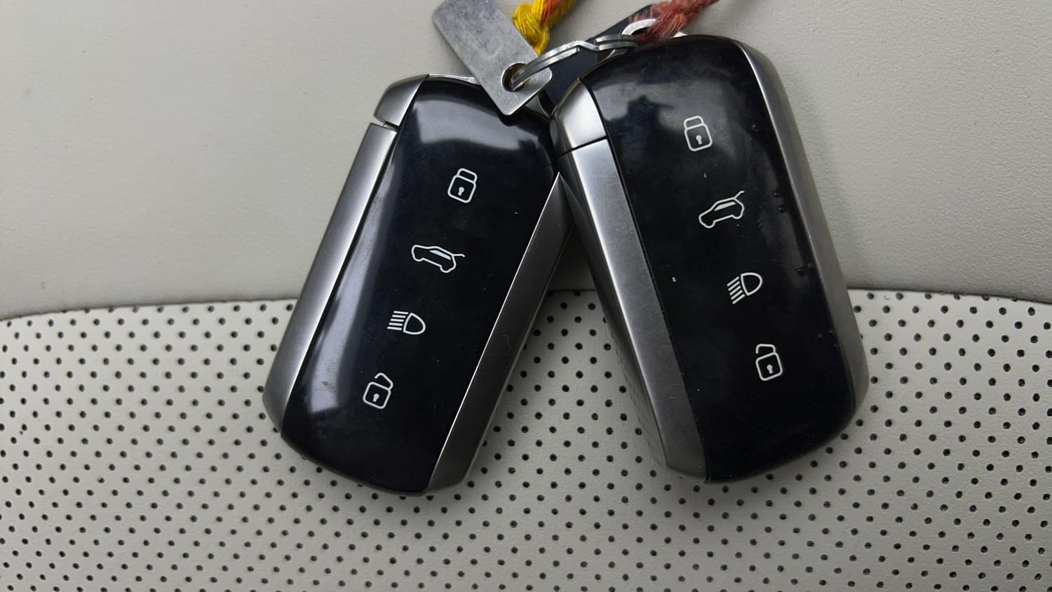 Used 2026 Tata Safari Accomplished X Automatic Petrol Automatic extra CAR KEY VIEW