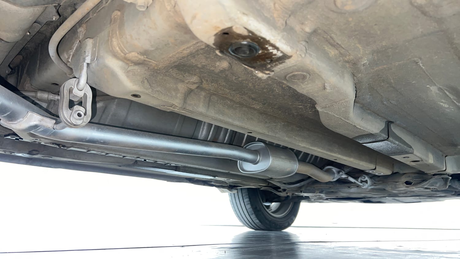 Used 2017 Hyundai Creta 1.6 SX Plus AT Petrol Petrol Automatic extra REAR RIGHT UNDERBODY VIEW