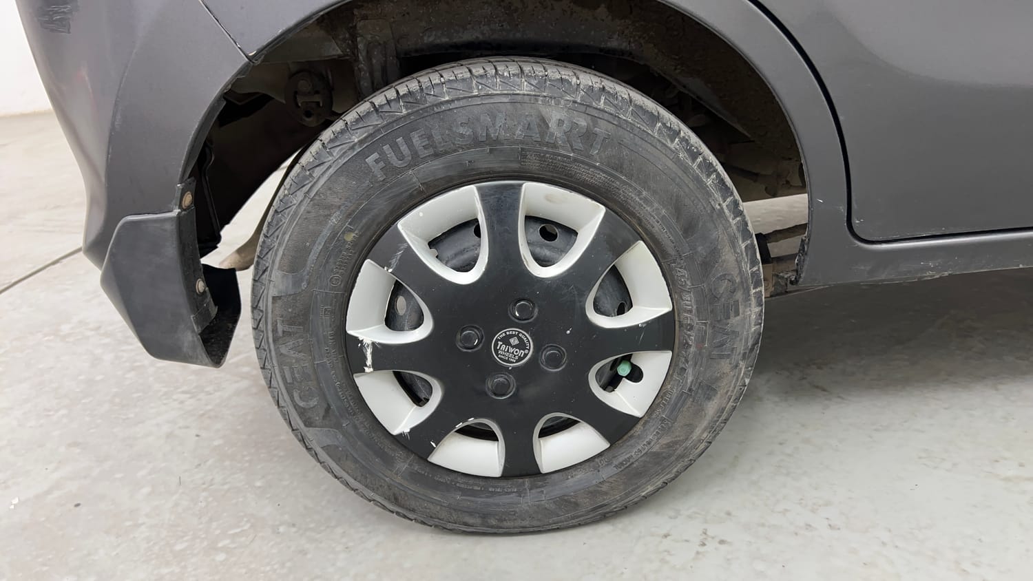 Used 2022 Maruti Suzuki Alto 800 Vxi Plus Petrol Manual tyres RIGHT REAR TYRE RIM VIEW