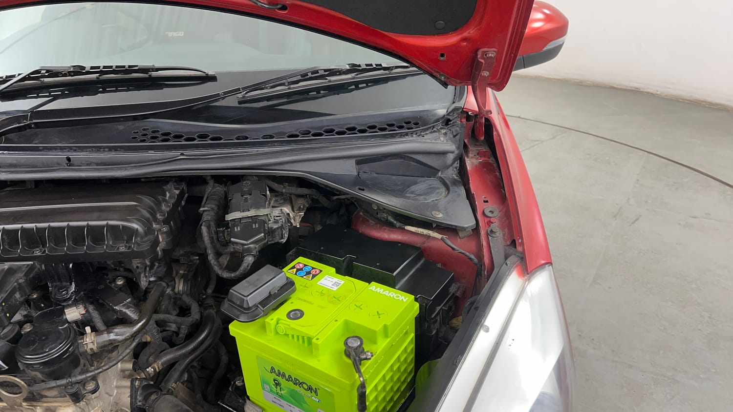 Used 2017 Tata Tiago Revotron XE (O) Petrol Manual engine ENGINE LEFT SIDE HINGE & APRON VIEW