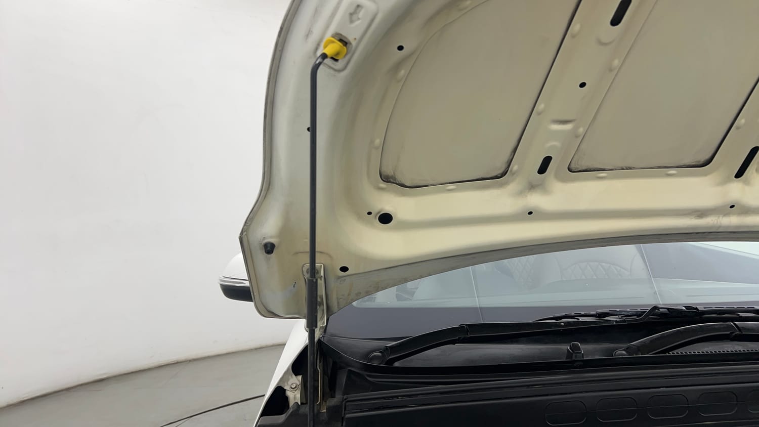 Used 2017 Hyundai Creta 1.6 SX Plus AT Petrol Petrol Automatic engine ENGINE RIGHT SIDE HINGE & APRON VIEW
