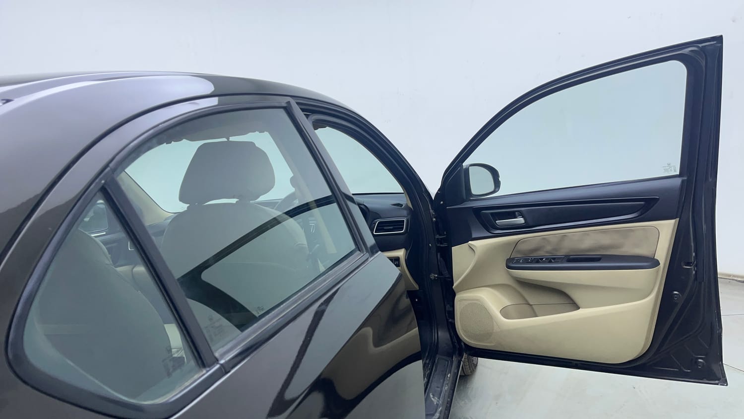 Used 2018 Honda Amaze 1.2 S MT Petrol Petrol Manual interior RIGHT FRONT DOOR OPEN VIEW