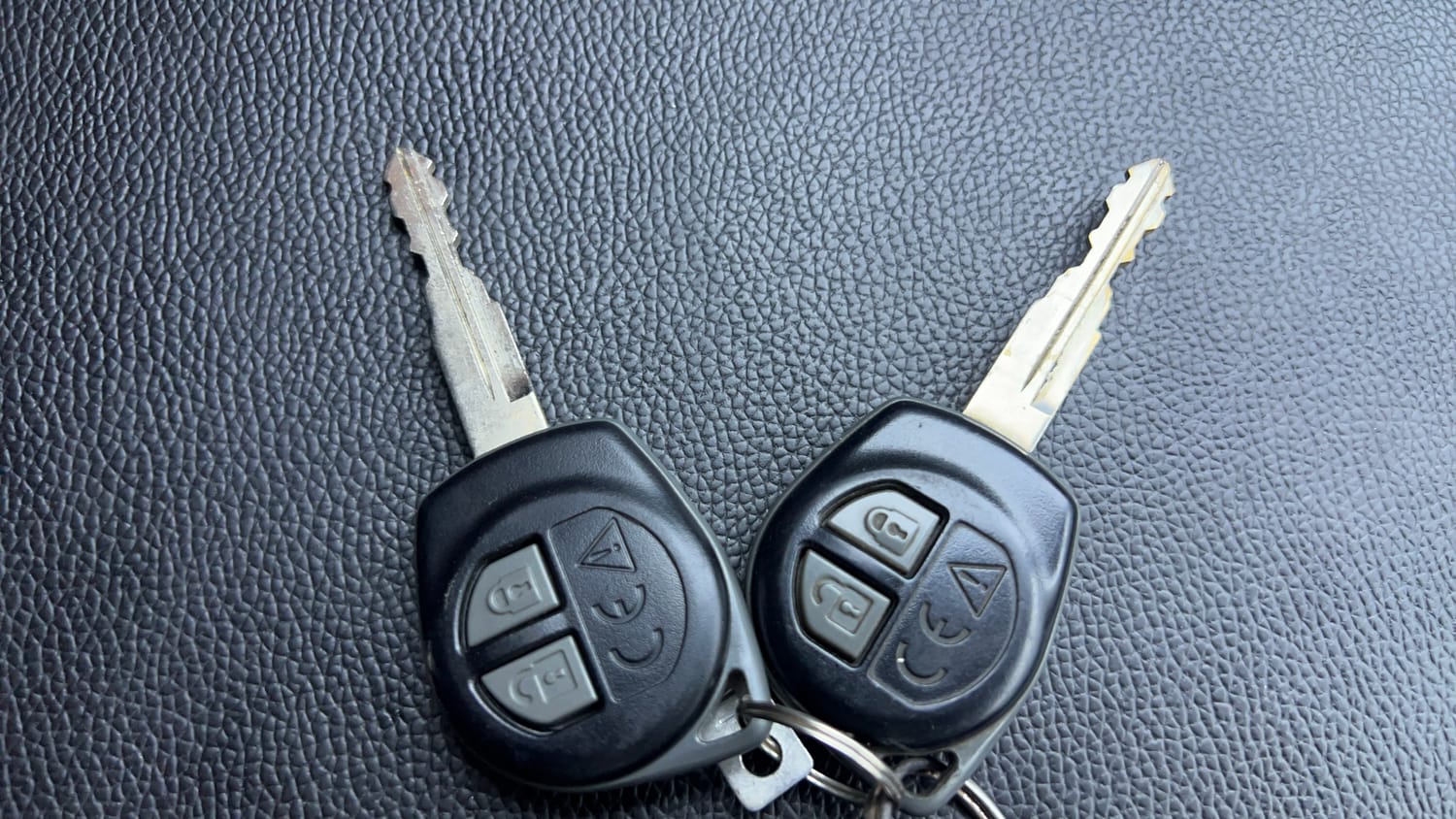 Used 2018 Maruti Suzuki Baleno Delta 1.2 Petrol Manual extra CAR KEY VIEW