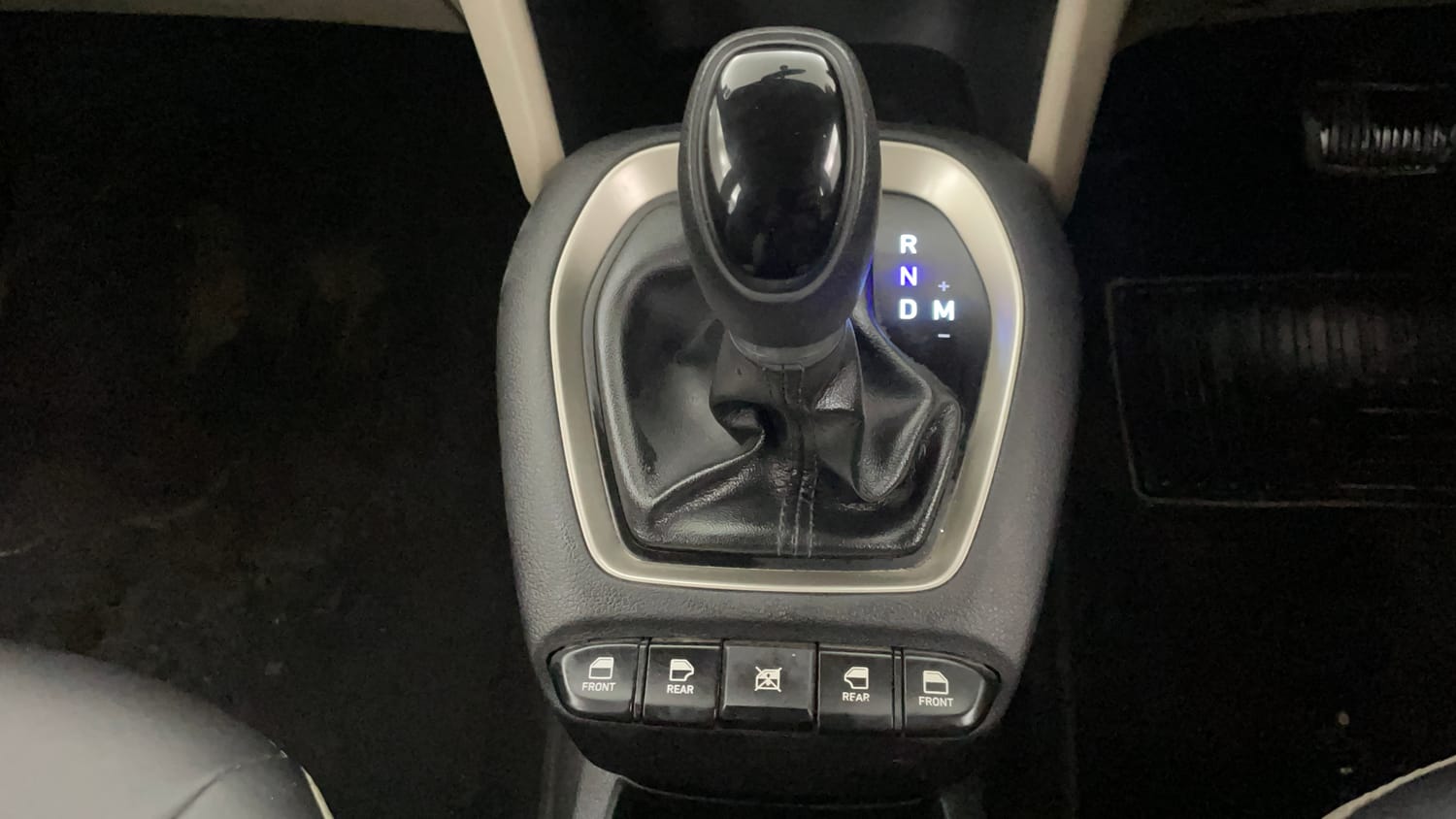 Used 2021 Hyundai Santro Sportz AMT Petrol Automatic interior GEAR  KNOB VIEW