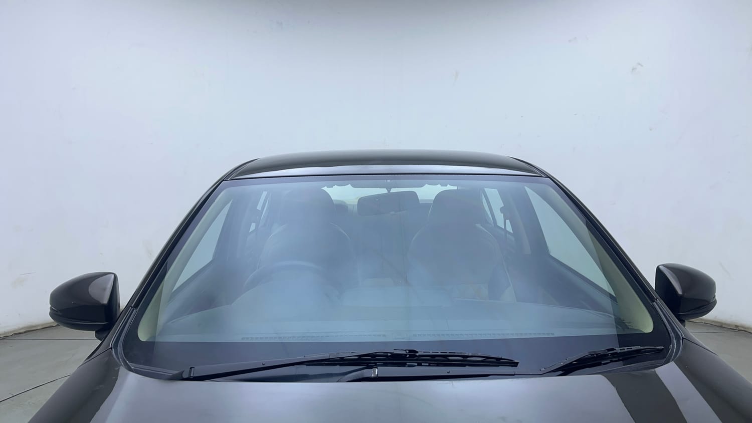 Used 2018 Honda Amaze 1.2 S MT Petrol Petrol Manual exterior FRONT WINDSHIELD VIEW