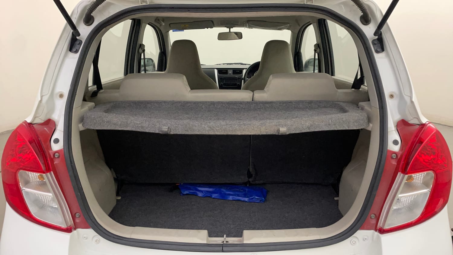 Used 2018 Maruti Suzuki Celerio ZXi (O) AMT Petrol Automatic interior DICKY INSIDE VIEW