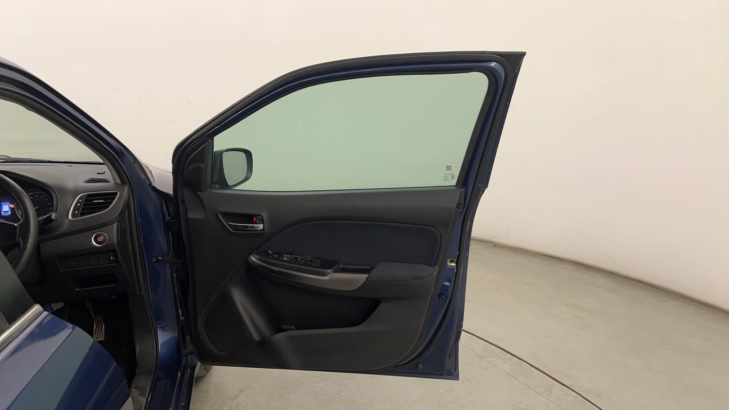 Used 2020 Maruti Suzuki Baleno Zeta Petrol Manual interior RIGHT FRONT DOOR OPEN VIEW