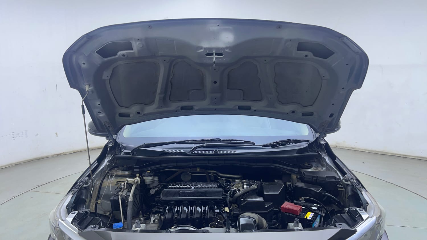 Used 2018 Honda Amaze 1.2 S MT Petrol Petrol Manual engine ENGINE & BONNET OPEN FRONT VIEW