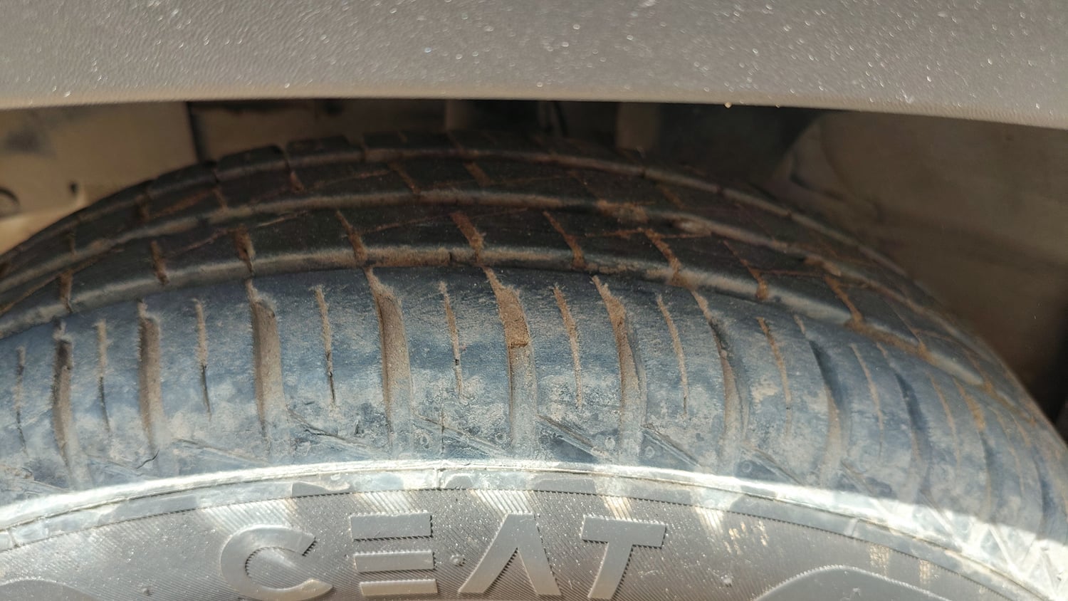 Used 2024 Renault Kwid CLIMBER 1.0 AMT Dual Tone Petrol Automatic tyres LEFT FRONT TYRE TREAD VIEW