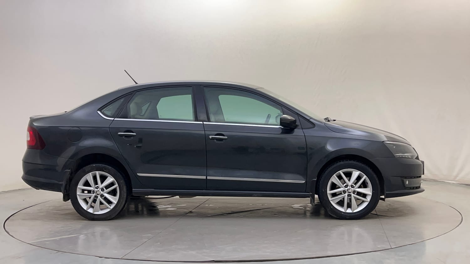 Used 2021 Skoda Rapid Style AT Petrol Automatic exterior RIGHT SIDE VIEW