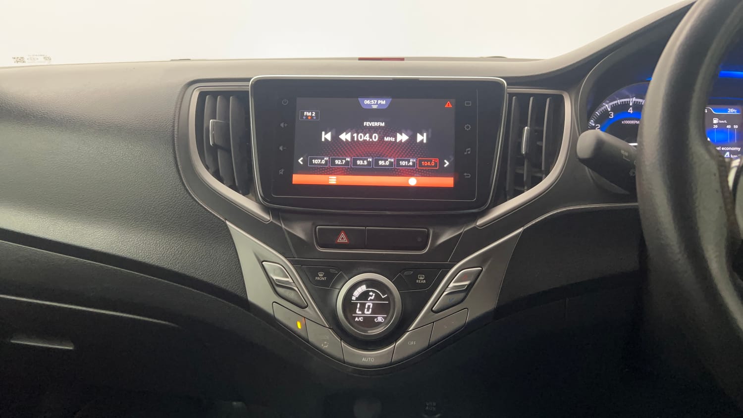 Used 2020 Maruti Suzuki Baleno Alpha Automatic Petrol Automatic interior MUSIC SYSTEM & AC CONTROL VIEW