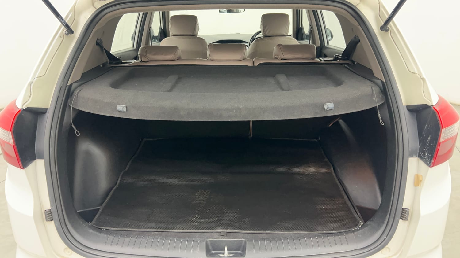 Used 2017 Hyundai Creta 1.6 SX Plus AT Petrol Petrol Automatic interior DICKY INSIDE VIEW