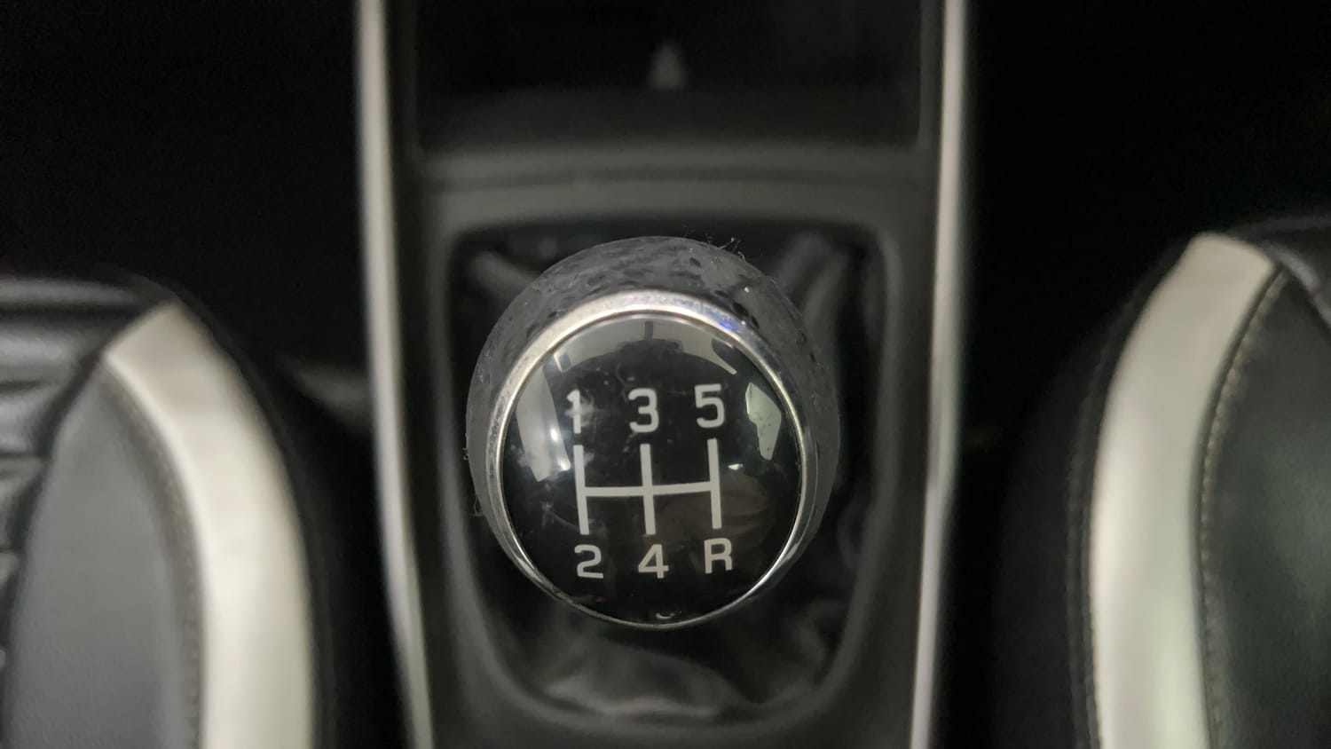 Used 2020 Maruti Suzuki Baleno Zeta Petrol Manual interior GEAR  KNOB VIEW