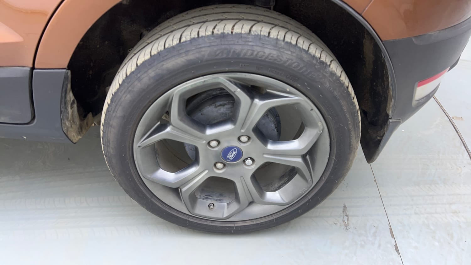 Used 2018 Ford EcoSport S Petrol Petrol Manual tyres LEFT REAR TYRE RIM VIEW