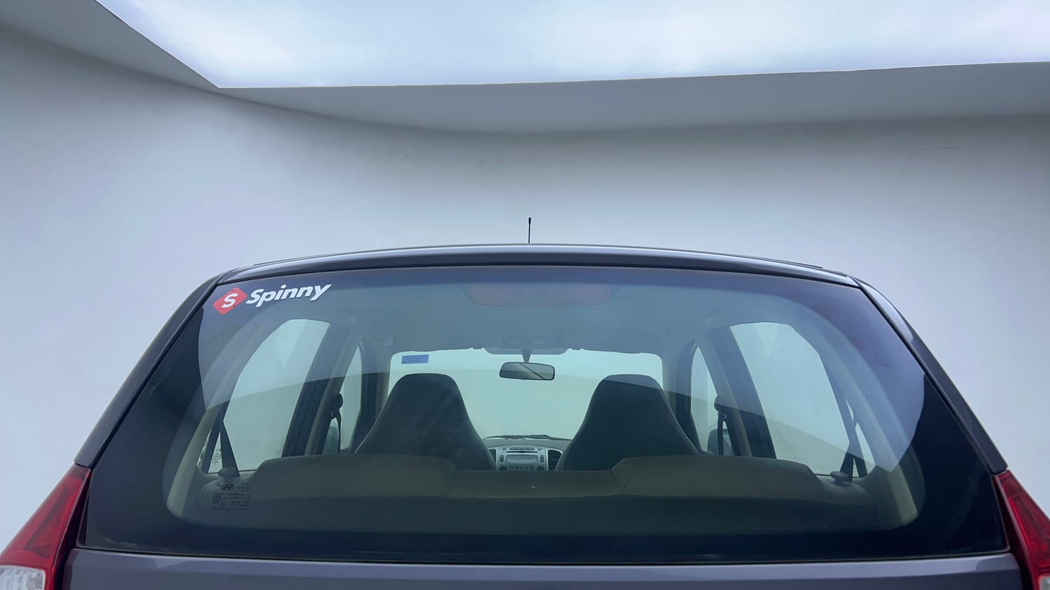 Used 2014 Hyundai i10 Sportz 1.1 iRDE2 Petrol Manual exterior BACK WINDSHIELD VIEW