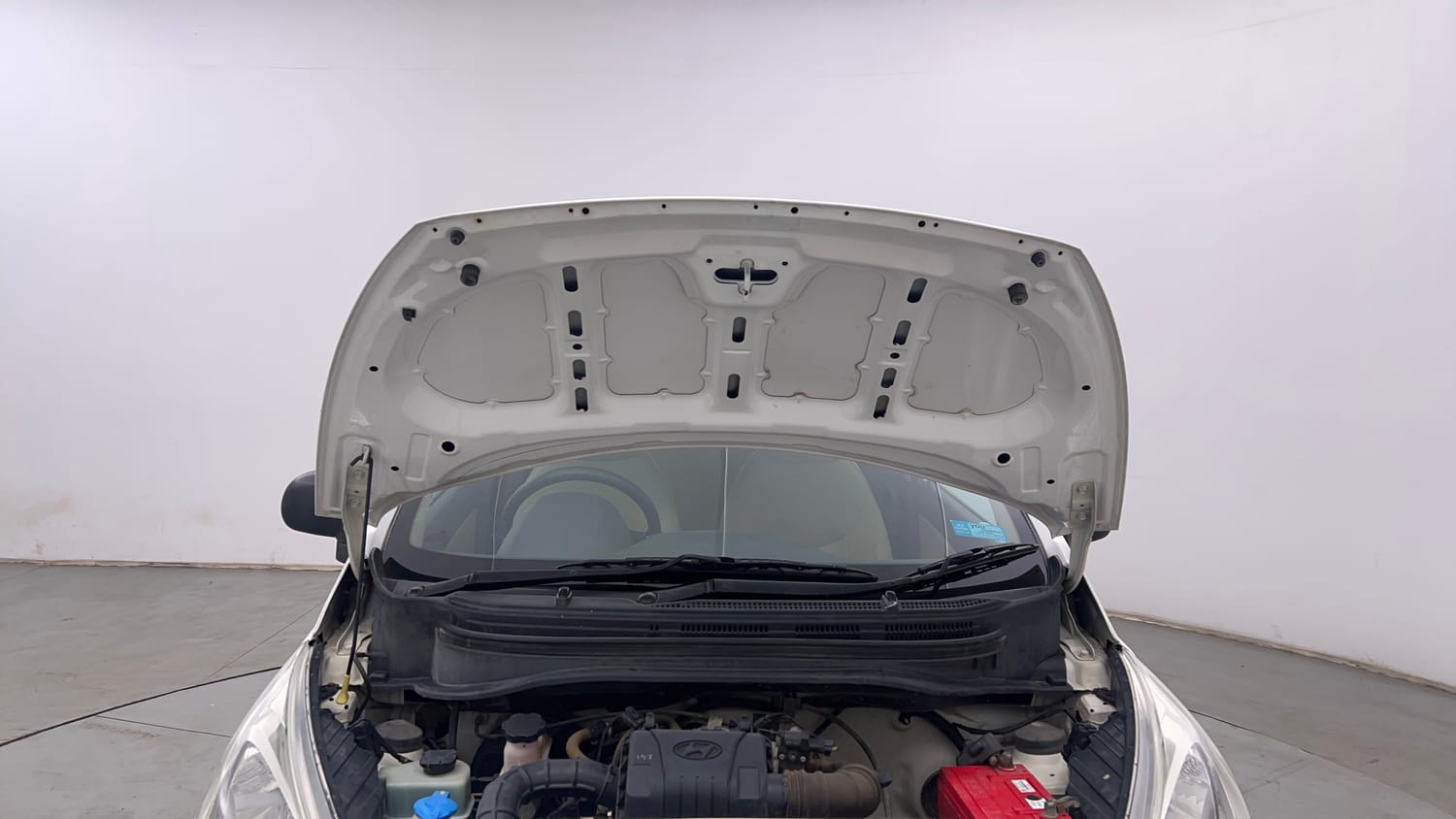 Used 2018 Hyundai Eon Era + AirBag Petrol Manual engine ENGINE & BONNET OPEN FRONT VIEW