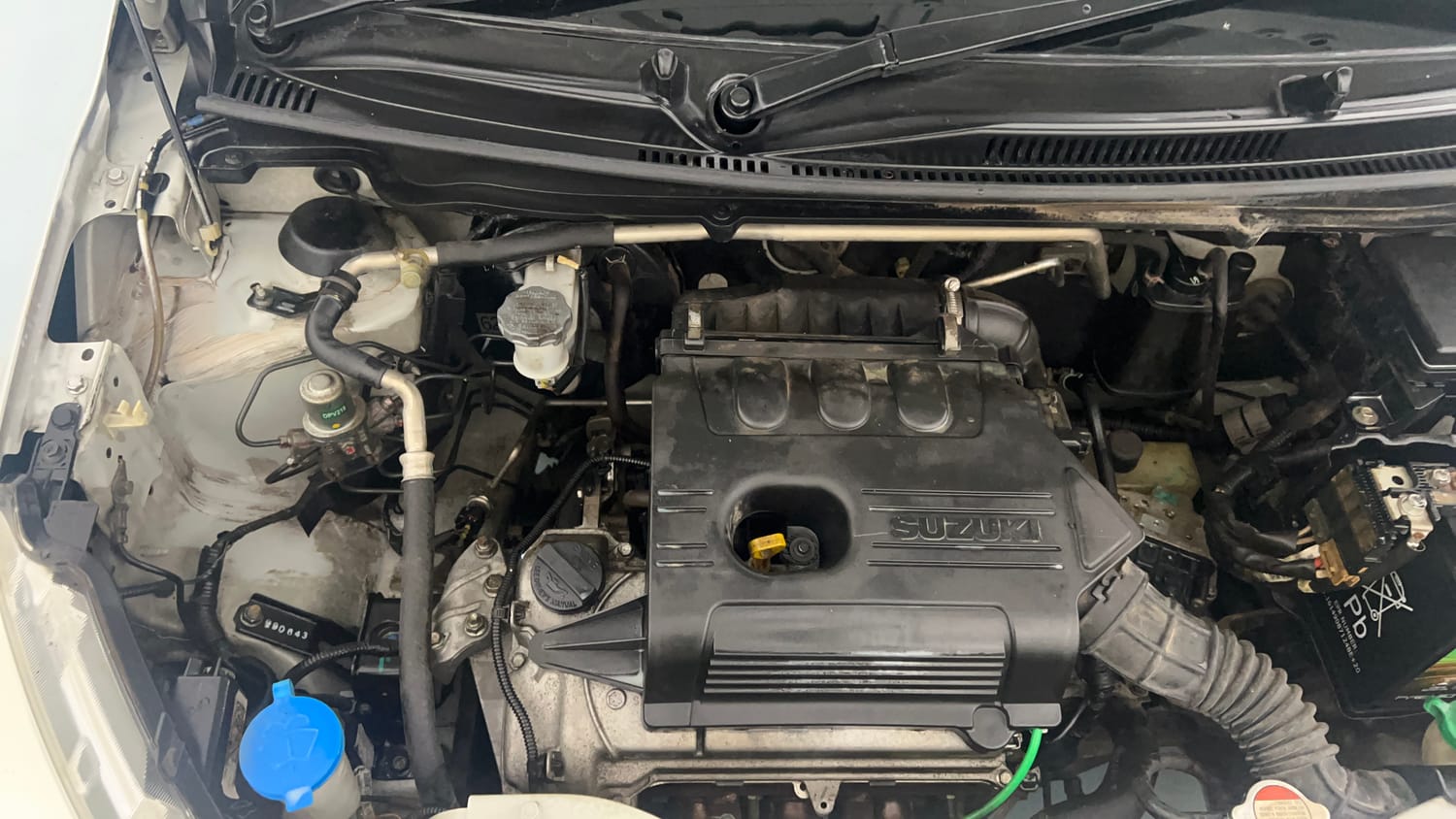 Used 2019 Maruti Suzuki Celerio VXi AMT Petrol Automatic engine ENGINE RIGHT SIDE VIEW