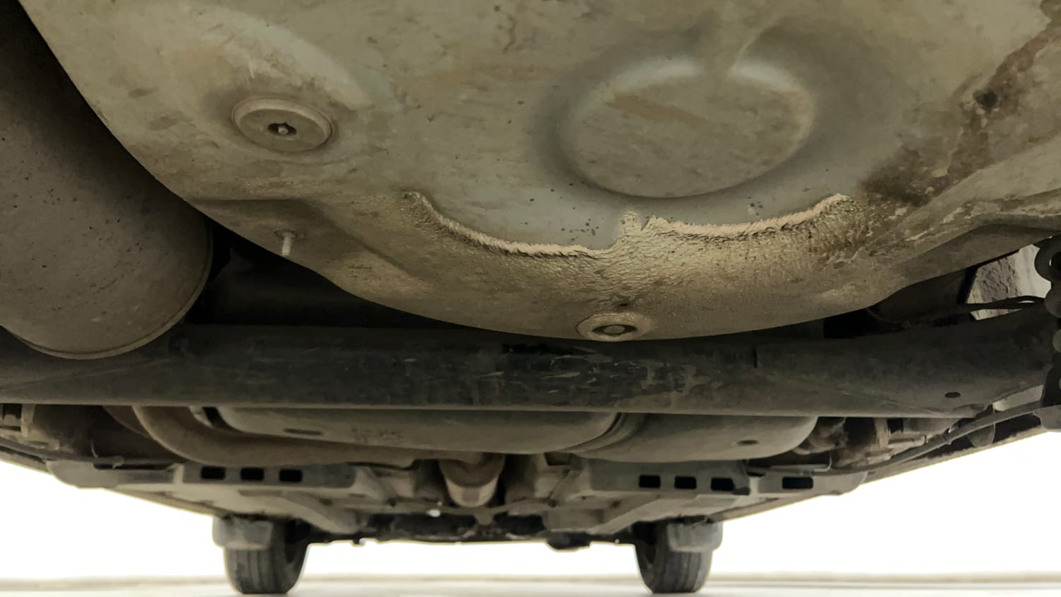 Used 2019 Volkswagen Ameo Comfortline 1.0L (P) Petrol Manual extra REAR UNDERBODY VIEW (TAKEN FROM REAR)